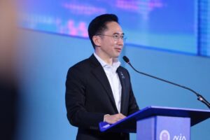 “ยศชนัน” หนุนยกร่างกฎหมายการศึกษาไร้พระเอก เปิดรับทุกข้อเสนอ ปฏิรูปหลักสูตรทันโลก ปรับทุก 3 ปี