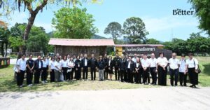 บยร.1 ลงพื้นที่ตราด! ประธานศาลรธน.นำคณะศึกษาดูงานความมั่นคง-เศรษฐกิจ-การศึกษา-วัฒนธรรมพื้นบ้าน