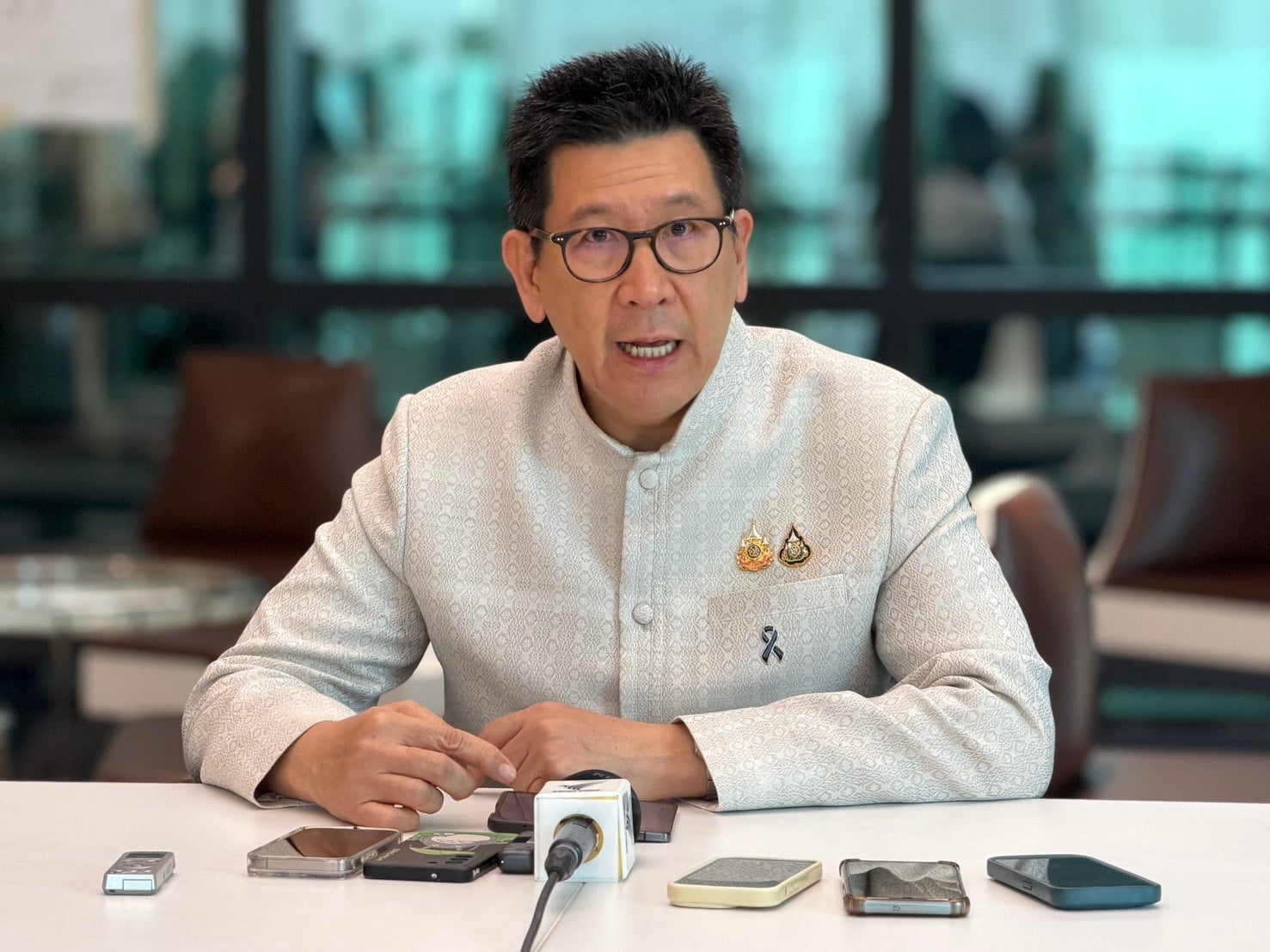 ‘เอกนิติ’-ยันเศรษฐกิจไทยอ่วมไฟสงครามลามค่าครองชีพ-เร่งออกกมกู้เงิน4แสนล.ตัดวงจรก่อนปะทุสู่ปัญหาตกงาน