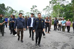 มท.4 “วรศิษฎ์” ลงพื้นที่ก่อนประชุม ครม.สัญจร สงขลา เดินหน้าหนุน “ความเห็นประชาชน” ศึกษาโครงการถนนเชื่อม 2 จังหวัด “พัทลุง – สตูล” เชื่อมโยงโครงข่ายคมนาคมและโลจิสติกส์อ่าวไทย-อันดามัน ลดระยะทาง อำนวยความสะดวก มุ่งยกระดับเศรษฐกิจพื้นที่ภาคใต้ – พรรคภูมิใจไท